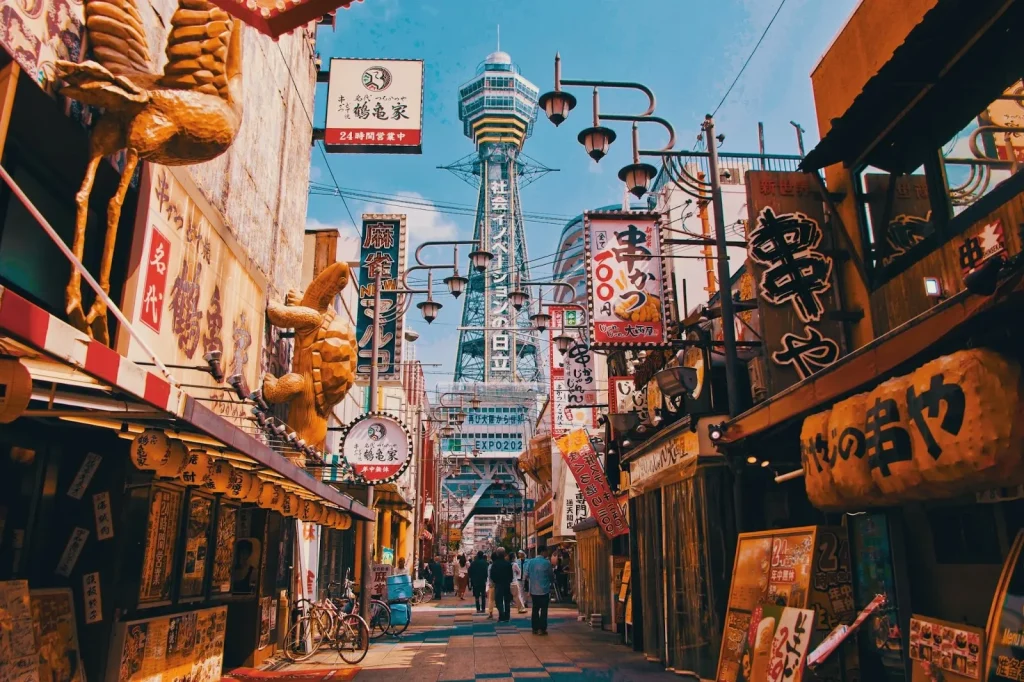 Pemandangan kota Osaka di wilayah Kansai.