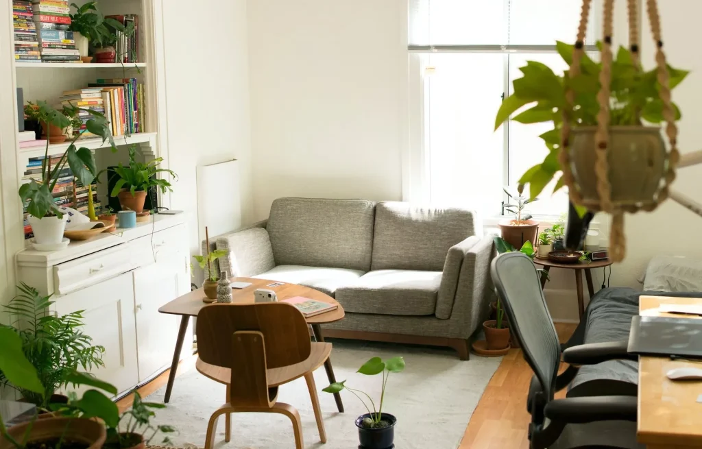 Interior sebuah share house yang modern dan nyaman di Nagoya.