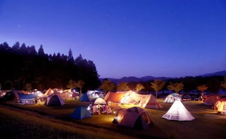 Pemandangan danau Kawaguchi dengan latar belakang Gunung Fuji.