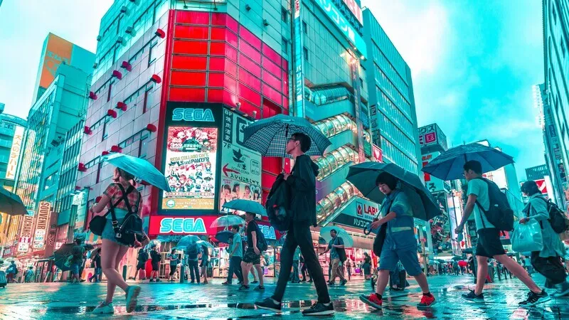 Distrik Akihabara di Tokyo yang penuh dengan papan iklan anime